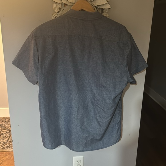 Men’s casual button down shirt - Picture 4 of 4